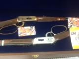 Ultra rare Winchester john Wayne 1 of 300 model 1894 set as new in factory display case - 9 of 10