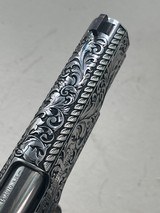 Outstanding engraved clot stainless gold cup with antique carved ivory grips - 9 of 20