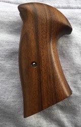 Grips for S&W round butt N frame - 2 of 4