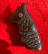 Eagle made Target grips (S&W) - 3 of 4