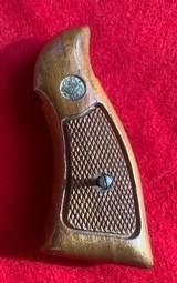 Smith & Wesson magna, square butt for the K frame - 1 of 3