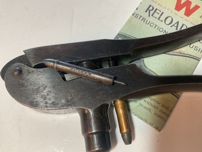 1880 Winchester 25-20 SS Reloading Tool Set W/Mold, Pin & Instruction Sheet