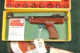 Winchester
AIR PISTOL
*****
COLLECTIBLE
***** - 2 of 3