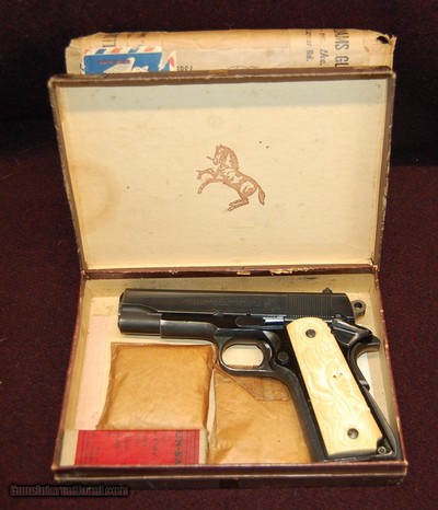 COLT 1911 COMMANDER 45 ACP