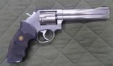 Smith & Wesson model 617
22 LR - 1 of 2