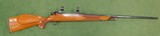 Weatherby MK V deluxe 300 wby custom left hand - 5 of 5