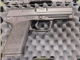 Heckler & Koch USP45, 45 acp - 1 of 3