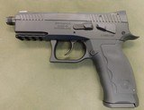 Kriss Sphinx
9 mm - 2 of 3