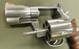 Smith & Wesson model 686 357 mag - 3 of 5