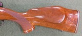 Weatherby MK V varmintmaster 22-250 rem - 9 of 12