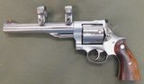 Ruger Redhawk 44 mag w/rings - 2 of 4