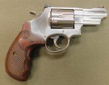 Smith & Wesson model 629 44 magnum - 2 of 2