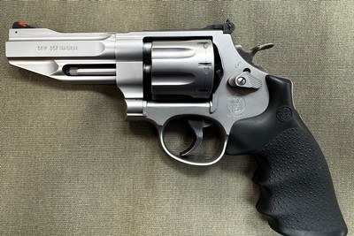 Smith & Wesson 627 Pro Series, 357 Magnum