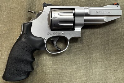 Smith & Wesson 627 Pro Series, 357 Magnum - Image 2 of 2