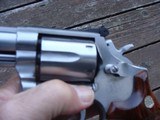 Smith & Wesson Model 66-2
357 Stainless Beauty - 6 of 7