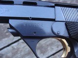 HIGH STANDARD VICTOR WITH BARREL WEIGHT NOT OFTEN FOUND WITH EXTRA MAGS!!!!! - 4 of 9