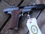 High Standard Victor Quality 22 Target Pistol Bargain with barrel weight - 2 of 6