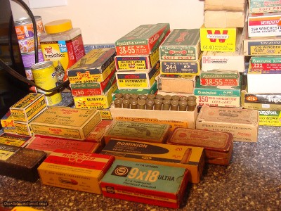Vintage Ammo Misc. 303 Savage, 219 Zipper, 22 Hi Power 38/55, 225 Winchester 348, 33 winchester...others