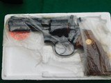 Colt Python 1985 NEW IN BOX 4