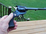 Ruger Single Six Convertible New Model 22 / 22 mag 9 1/2