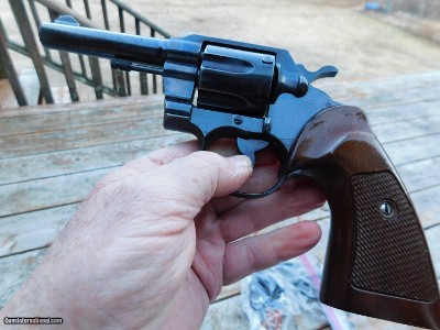 Colt Official Police 38 4