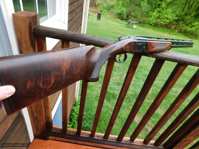 Beretta
S 682 SS 12 ga In Box With All Chokes, Manual , even has the original oil paper Upgraded Wood Beauty