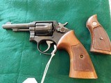 1956Smith & Wesson Believed to be an early model 10 Had been a duty gun carry wear but probably not used much BARGAIN - 3 of 8