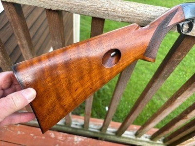 Browning SA .22 Vintage let gen late 1950's to 1961 Bargain Belg. .22 with original wheel sight !! Some consider these the finest 22 auto's every made - Image 7 of 13