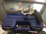 SMITH & WESSON MODEL 686 .357/.38 - 5 of 9