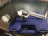 SMITH & WESSON MODEL 686 .357/.38 - 1 of 9
