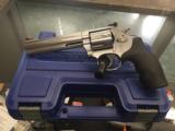SMITH & WESSON MODEL 686 .357/.38 - 6 of 9