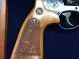 SMITH & WESSON 29-10 FACTORY ENGRAVED - 7 of 8