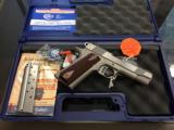 COLT LIGHTWEIGHT COMMANDER 1911 XSE .9MM - 7 of 10