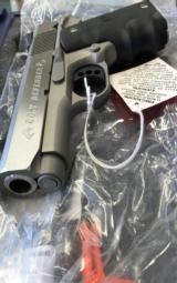 COLT DEFENDER .45 ACP - 6 of 7