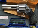 SMITH & WESSON 686 .3-5-7 - 6 of 13