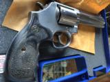 SMITH & WESSON 686 .3-5-7 - 4 of 13