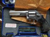 SMITH & WESSON 686 .3-5-7 - 9 of 13