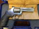 SMITH & WESSON 686 .357 - 3 of 9