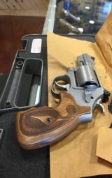 SMITH & WESSON 686 PERFORMANCE .357 - 4 of 7