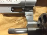SMITH & WESSON 686 PERFORMANCE .357 - 7 of 7