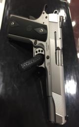 SMITH & WESSON SW1911 .45ACP
- 11 of 14