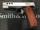 Smith & Wesson 1911 Performance Center .45 ACP
- 2 of 10