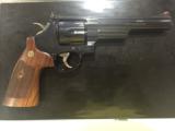 SMITH & WESSON MODEL 57 .41 MAGNUM
- 7 of 15