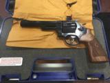 SMITH & WESSON MODEL 57 .41 MAGNUM
- 2 of 15