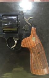 SMITH & WESSON MODEL 57 .41 MAGNUM
- 12 of 15