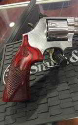 SMITH & WESSON MODEL 686 .357 MAGNUM - 15 of 15