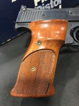 SMITH & WESSON MODEL 41 .22LR - 12 of 15