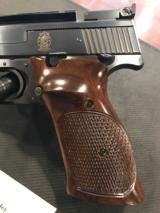 SMITH & WESSON MODEL 41 .22LR - 6 of 13