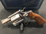 SMITH & WESSON MODEL 36
.38SPL - 6 of 15