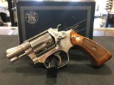 SMITH & WESSON MODEL 36
.38SPL - 4 of 15